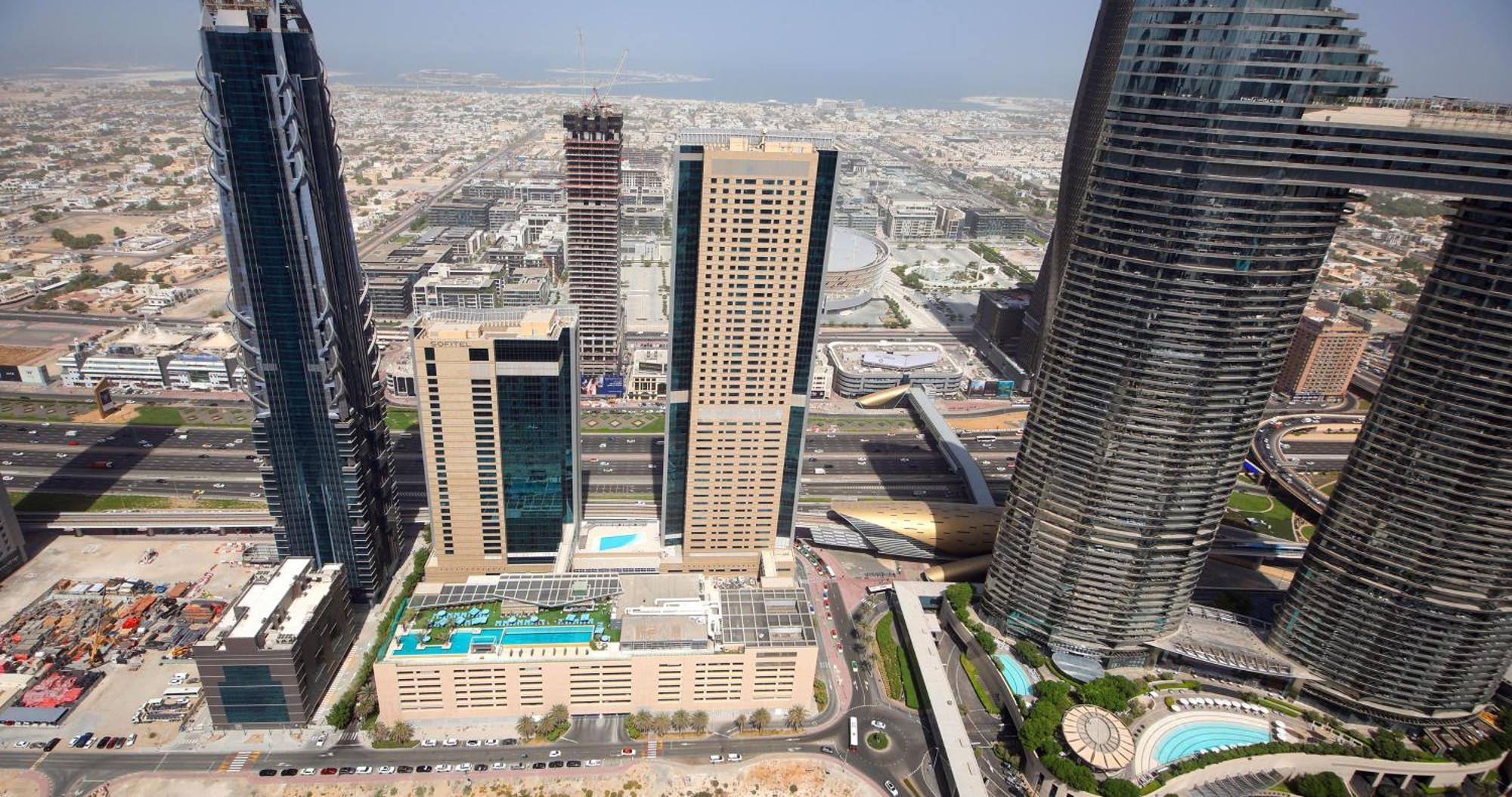 Burj Vista Downtown Near To Mall - 2bhk Apartment